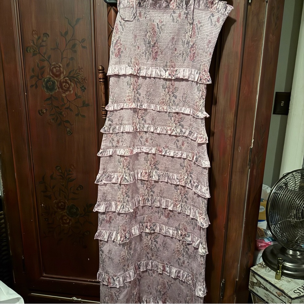 V. Chapman Lily Lilac Tapestry Rose Tiered Ruffle Midi Dress - Picture 3 of 4
